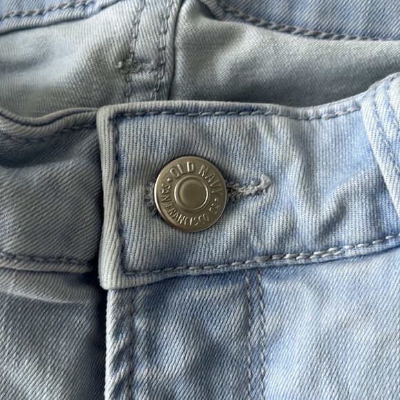Old Navy Rockstar Super Skinny Light Washed Denim Jeans - Size 4 - Picture 3 of 11
